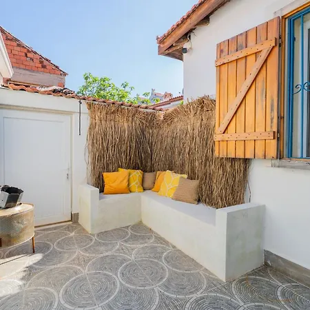 Nar Alacati Cesme